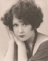 Song of Love, Norma, portrait