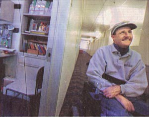 Caption: Earl Johnson, Founder of the Sun Microsystem's Accessibility Team, works to promote an Internet open to all users.