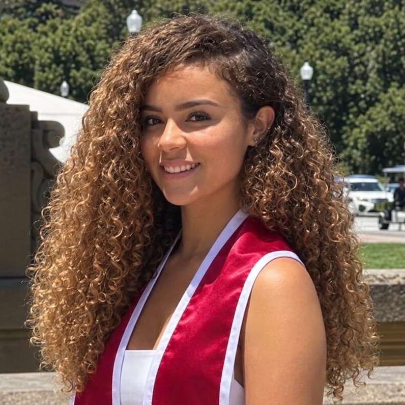 Photo of Mara Bravo-Santos