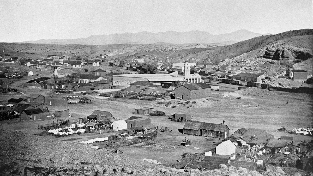 A scene of a desert town.