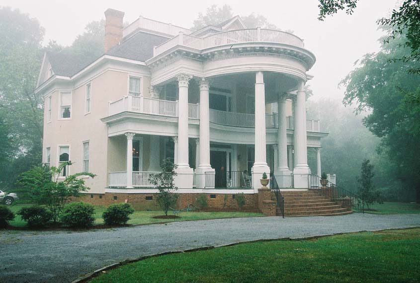 DeWalt House Bed and Breakfast