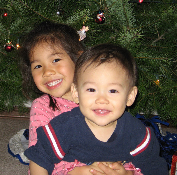 Lynn with relatives in Gotsu
